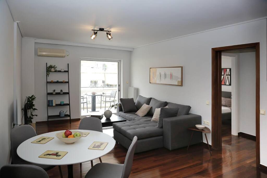 Charming Apartment Near Center Atenas Exterior foto