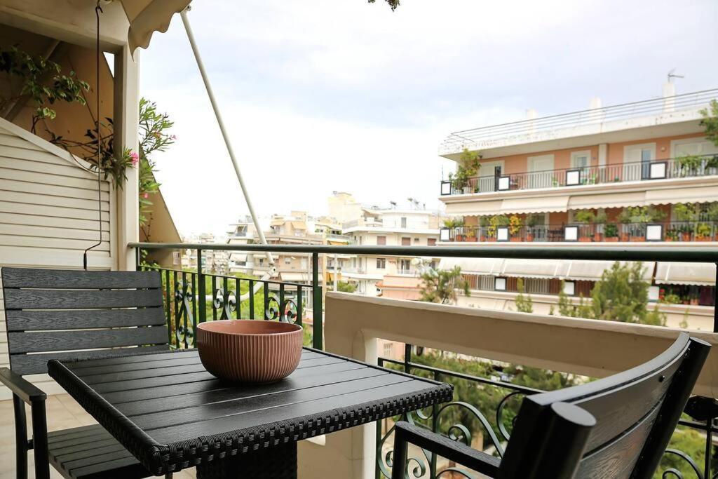 Charming Apartment Near Center Atenas Exterior foto